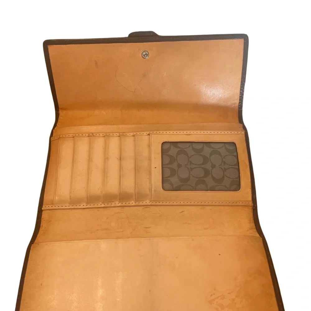 Coach SoHo Brown Trifold Wallet - Picture 10 of 14